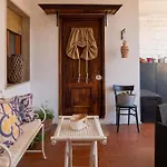 Casa Babylon, Bohemian Getaway